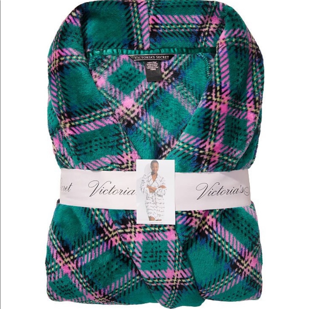 Victoria secret short cozy robe